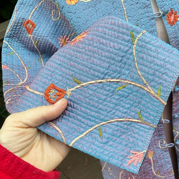 Sam Hilu quilted iridescent periwinkle embroidered floral lightweight jacket S/M - Picture 4 of 11